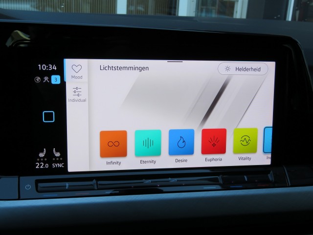 VOLKSWAGEN GOLF VIII 1.5 eTSI 150pk DSG-aut. / BOVAG garantie, Garage Groenouwe, Bathmen