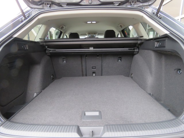 VOLKSWAGEN OVERIGE 1.0 eTSI Life DSG-aut.  / Led / 18 Inch / Sportstoelen / BOVAG garantie, Garage Groenouwe, Bathmen