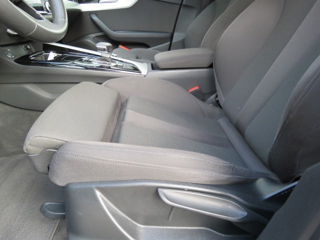 AUDI A4 35 TFSI S-Tronic aut. BNS EDITION / Trekhaak / BOVAG garantie, Garage Groenouwe, Bathmen