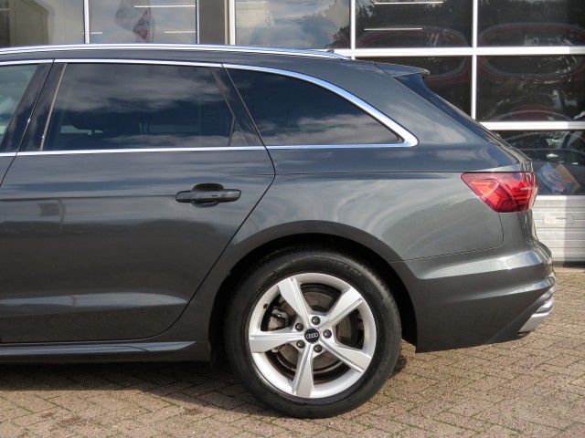 AUDI A4 35 TFSI S-Tronic aut. BNS EDITION / Trekhaak / BOVAG garantie, Garage Groenouwe, Bathmen