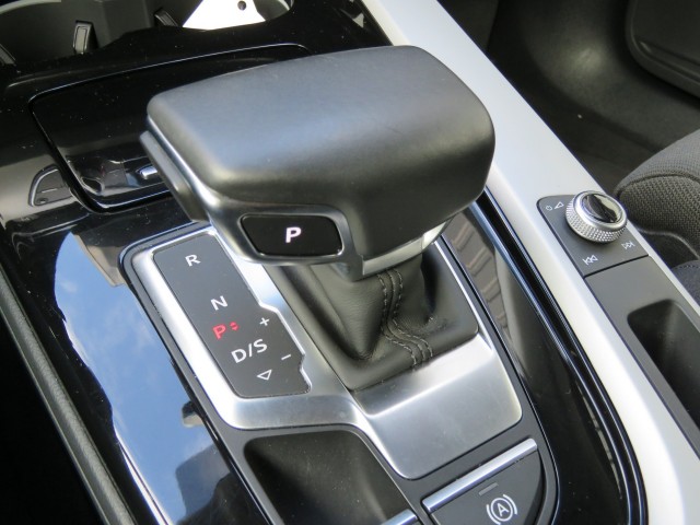 AUDI A4 35 TFSI S-Tronic aut. BNS EDITION / Trekhaak / BOVAG garantie, Garage Groenouwe, Bathmen