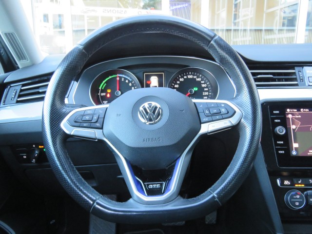 VOLKSWAGEN PASSAT VARIANT 1.4 TSI PHEV GTE BNS / Trekhaak wegklap. / Camera / BOVAG garantie, Garage Groenouwe, Bathmen