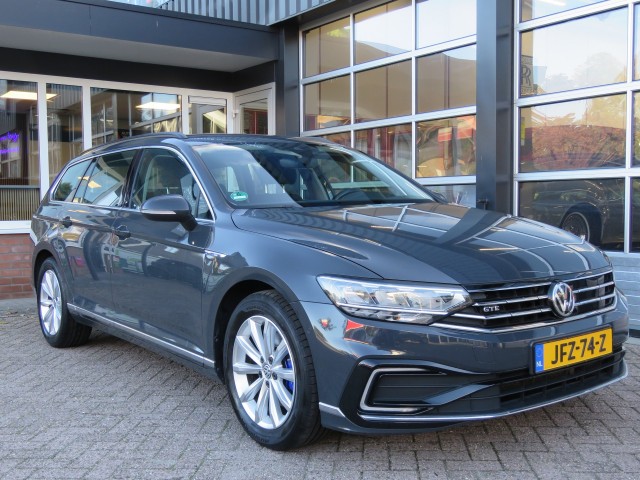 VOLKSWAGEN PASSAT VARIANT 1.4 TSI PHEV GTE BNS / Trekhaak wegklap. / Camera / BOVAG garantie, Garage Groenouwe, Bathmen