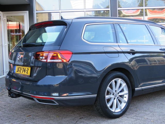VOLKSWAGEN PASSAT VARIANT 1.4 TSI PHEV GTE BNS / Trekhaak wegklap. / Camera / BOVAG garantie, Garage Groenouwe, Bathmen