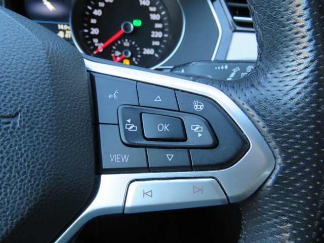 VOLKSWAGEN PASSAT VARIANT 1.4 TSI PHEV GTE BNS / Trekhaak wegklap. / Camera / BOVAG garantie, Garage Groenouwe, Bathmen