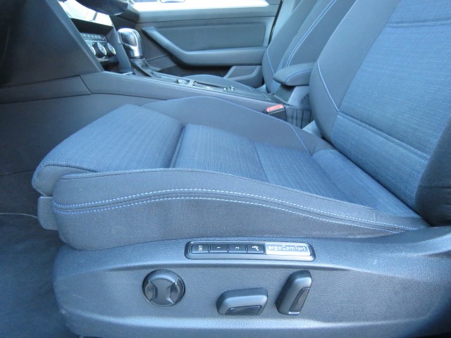 VOLKSWAGEN PASSAT VARIANT 1.4 TSI PHEV GTE BNS / Trekhaak wegklap. / Camera / BOVAG garantie, Garage Groenouwe, Bathmen