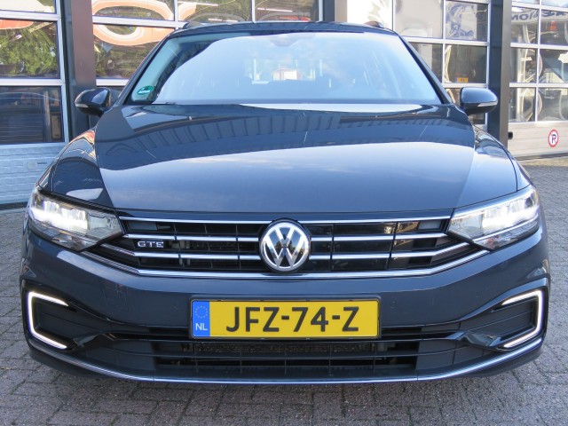 VOLKSWAGEN PASSAT VARIANT 1.4 TSI PHEV GTE BNS / Trekhaak wegklap. / Camera / BOVAG garantie, Garage Groenouwe, Bathmen