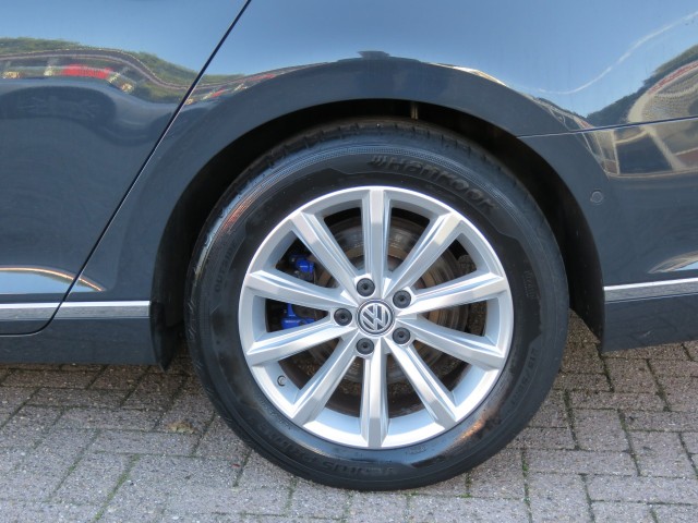 VOLKSWAGEN PASSAT VARIANT 1.4 TSI PHEV GTE BNS / Trekhaak wegklap. / Camera / BOVAG garantie, Garage Groenouwe, Bathmen