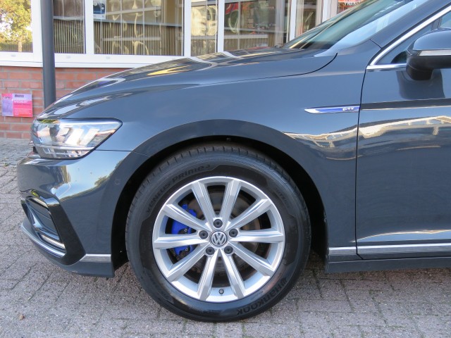 VOLKSWAGEN PASSAT VARIANT 1.4 TSI PHEV GTE BNS / Trekhaak wegklap. / Camera / BOVAG garantie, Garage Groenouwe, Bathmen