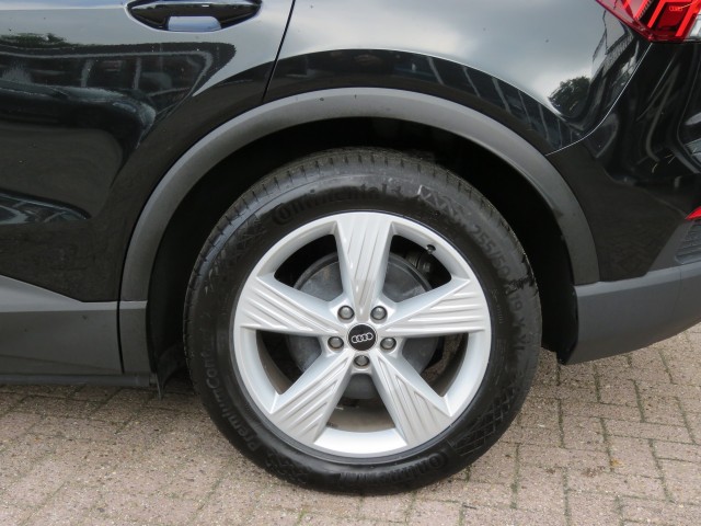 AUDI Q4 35 LAUNCH ED. 55 KWH / 19 Inch / Stoelverw. / Elec. klep / BOVAG garantie, Garage Groenouwe, Bathmen