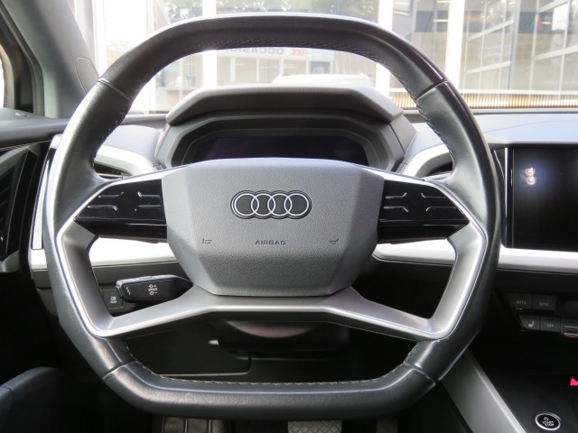 AUDI Q4 35 LAUNCH ED. 55 KWH / 19 Inch / Stoelverw. / Elec. klep / BOVAG garantie, Garage Groenouwe, Bathmen