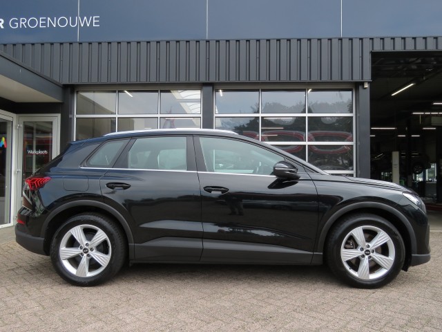 AUDI Q4 35 LAUNCH ED. 55 KWH / 19 Inch / Stoelverw. / Elec. klep / BOVAG garantie, Garage Groenouwe, Bathmen