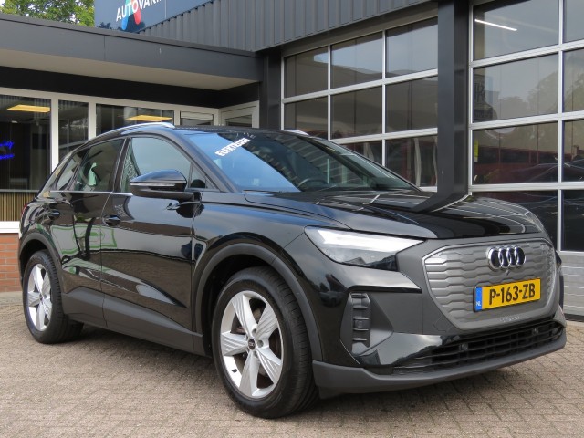 AUDI Q4 35 LAUNCH ED. 55 KWH / 19 Inch / Stoelverw. / Elec. klep / BOVAG garantie, Garage Groenouwe, Bathmen