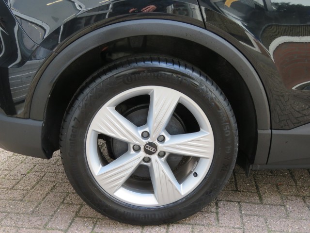 AUDI Q4 35 LAUNCH ED. 55 KWH / 19 Inch / Stoelverw. / Elec. klep / BOVAG garantie, Garage Groenouwe, Bathmen