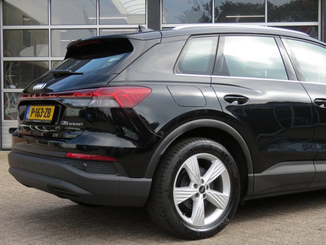 AUDI Q4 35 LAUNCH ED. 55 KWH / 19 Inch / Stoelverw. / Elec. klep / BOVAG garantie, Garage Groenouwe, Bathmen