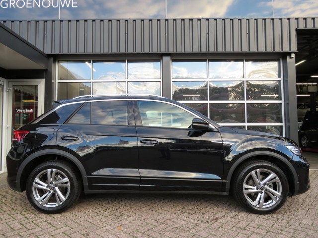 VOLKSWAGEN T-ROC 1.5 TSI 150pk DSG-aut. R-LINE / Trekhaak afn. / Camera / Stoelverw. / FABRIEKS garantie, Garage Groenouwe, Bath
