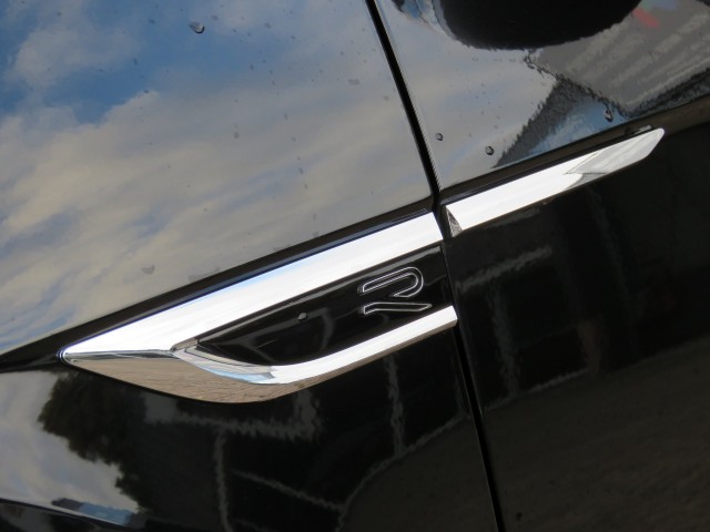 VOLKSWAGEN T-ROC 1.5 TSI 150pk DSG-aut. R-LINE / Trekhaak afn. / Camera / Stoelverw. / FABRIEKS garantie, Garage Groenouwe, Bath