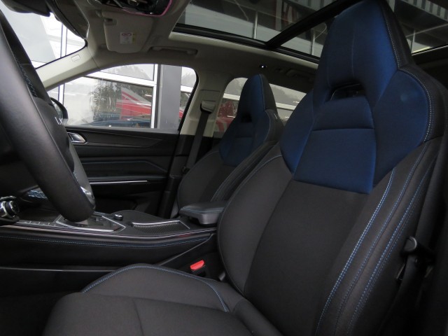 LYNK EN CO 01 1.5 262PK Plug-in Hybrid / 360° Camera /Pano dak / AppleCarplay / Adaptive/ Cruise / BOVAG garantie, Garage Groeno