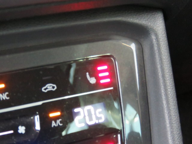 VOLKSWAGEN TIGUAN 1.4 TSI 245pk eHybrid Elegance / Trekhaak / IQ Light / Stoel + stuurverw. / Camera / BOVAG garantie, Garage Gr