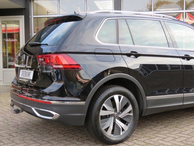 VOLKSWAGEN TIGUAN 1.4 TSI 245pk eHybrid Elegance / Trekhaak / IQ Light / Stoel + stuurverw. / Camera / BOVAG garantie, Garage Gr