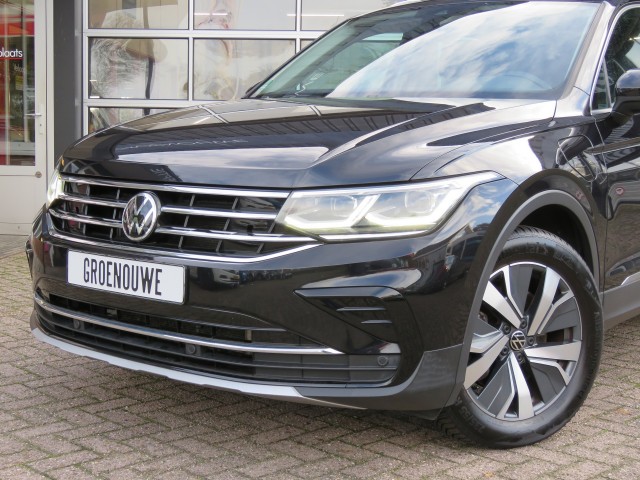 VOLKSWAGEN TIGUAN 1.4 TSI 245pk eHybrid Elegance / Trekhaak / IQ Light / Stoel + stuurverw. / Camera / BOVAG garantie, Garage Gr