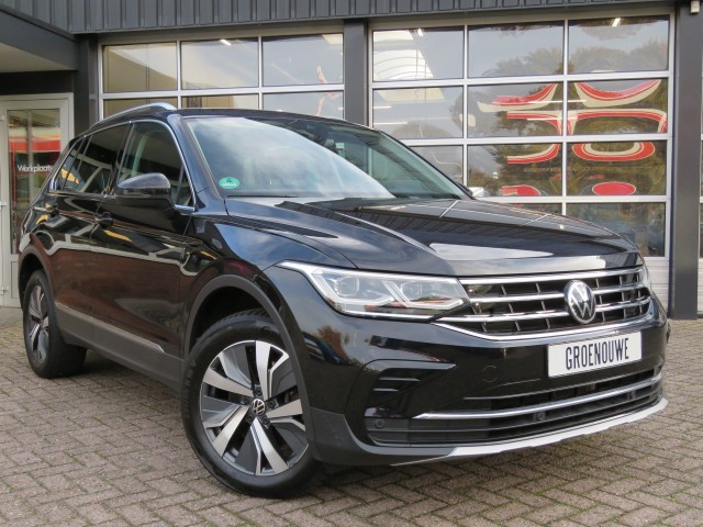 VOLKSWAGEN TIGUAN 1.4 TSI 245pk eHybrid Elegance / Trekhaak / IQ Light / Stoel + stuurverw. / Camera / BOVAG garantie, Garage Gr