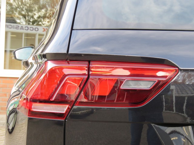 VOLKSWAGEN TIGUAN 1.4 TSI 245pk eHybrid Elegance / Trekhaak / IQ Light / Stoel + stuurverw. / Camera / BOVAG garantie, Garage Gr