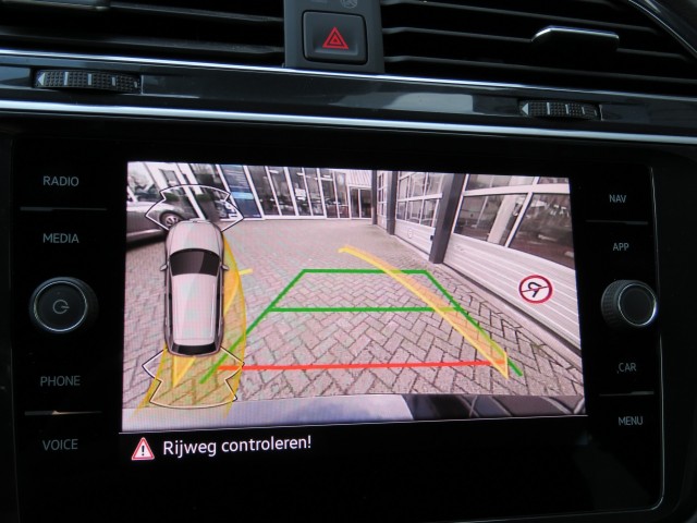 VOLKSWAGEN TIGUAN 1.4 TSI 245pk eHybrid Elegance / Trekhaak / IQ Light / Stoel + stuurverw. / Camera / BOVAG garantie, Garage Gr