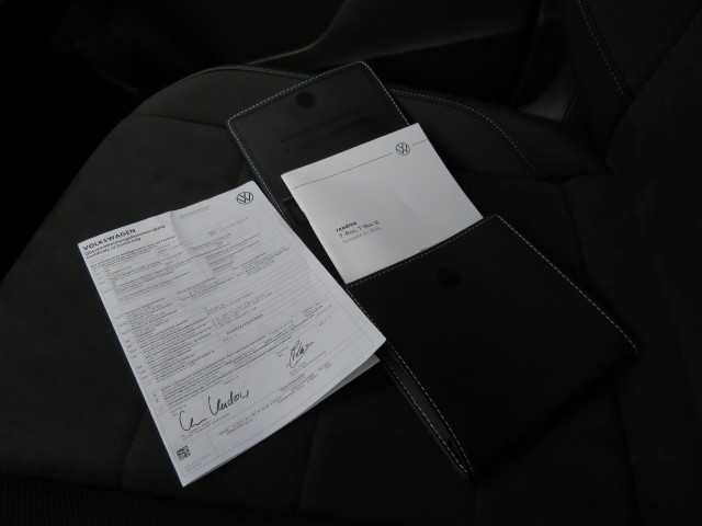 VOLKSWAGEN T-ROC 1.5 TSI R-LINE 150PK DSG-aut. / Trekhaak afn. / Camera / Stoelverw. / IQ Light / FABRIEKS garantie, Garage Groe