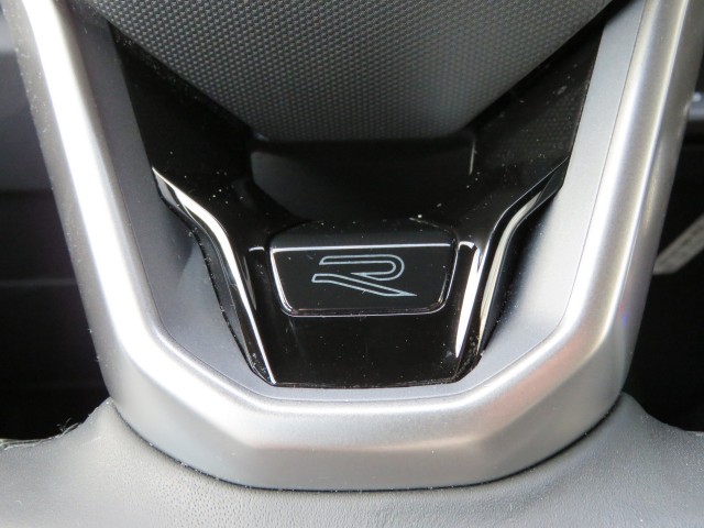 VOLKSWAGEN T-ROC 1.5 TSI R-LINE 150PK DSG-aut. / Trekhaak afn. / Camera / Stoelverw. / IQ Light / FABRIEKS garantie, Garage Groe