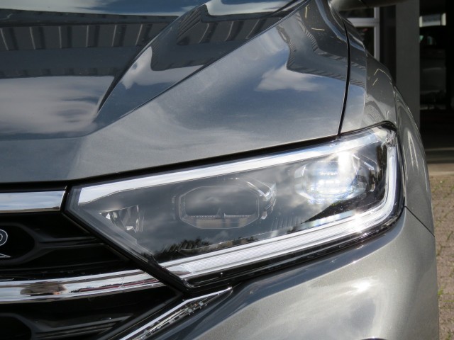 VOLKSWAGEN T-ROC 1.5 TSI 150pk DSG-aut. R-LINE / Trekhaak afn. / Camera / Stoelverw. / IQ Light / FABRIEKS garantie, Garage Groe