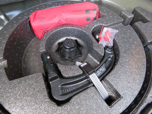 VOLKSWAGEN T-ROC 1.5 TSI 150pk DSG-aut. R-LINE / Trekhaak afn. / Camera / Stoelverw. / IQ Light / FABRIEKS garantie, Garage Groe