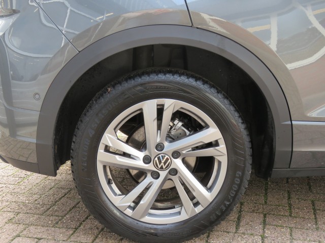 VOLKSWAGEN T-ROC 1.5 TSI 150pk DSG-aut. R-LINE / Trekhaak afn. / Camera / Stoelverw. / IQ Light / FABRIEKS garantie, Garage Groe