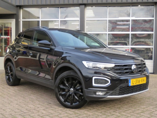VOLKSWAGEN T-ROC 1.5 TSI 150pk SPORT BLACK EDITION / BOVAG garantie, Garage Groenouwe, Bathmen