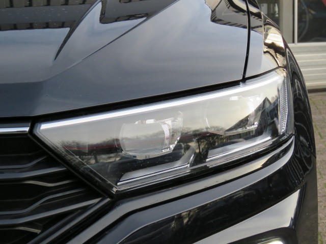 VOLKSWAGEN T-ROC 1.5 TSI 150pk SPORT BLACK EDITION / BOVAG garantie, Garage Groenouwe, Bathmen