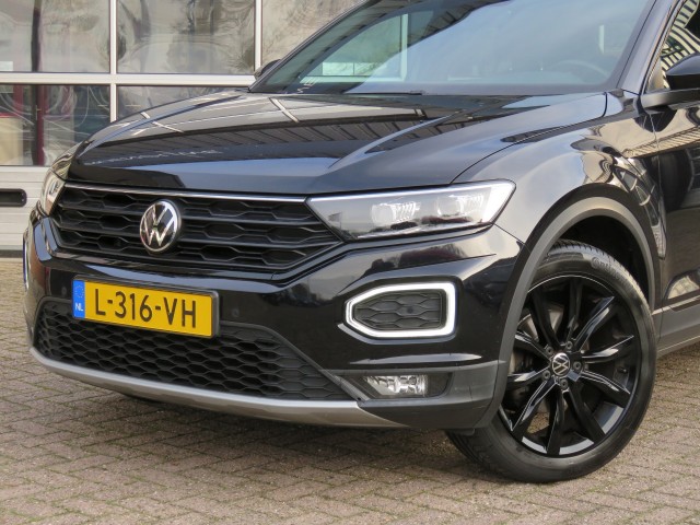 VOLKSWAGEN T-ROC 1.5 TSI 150pk SPORT BLACK EDITION / BOVAG garantie, Garage Groenouwe, Bathmen