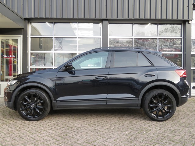 VOLKSWAGEN T-ROC 1.5 TSI 150pk SPORT BLACK EDITION / BOVAG garantie, Garage Groenouwe, Bathmen