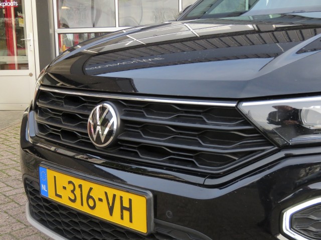 VOLKSWAGEN T-ROC 1.5 TSI 150pk SPORT BLACK EDITION / BOVAG garantie, Garage Groenouwe, Bathmen