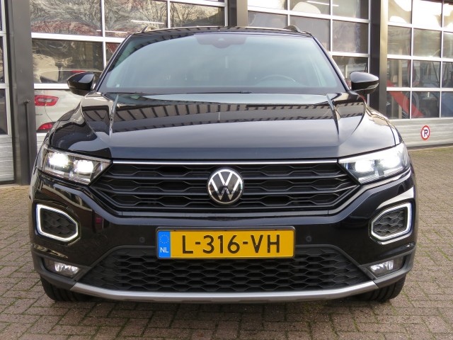 VOLKSWAGEN T-ROC 1.5 TSI 150pk SPORT BLACK EDITION / BOVAG garantie, Garage Groenouwe, Bathmen