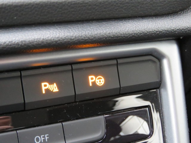 VOLKSWAGEN T-ROC 1.0 TSI 115pk LIFE / BOVAG garantie, Garage Groenouwe, Bathmen