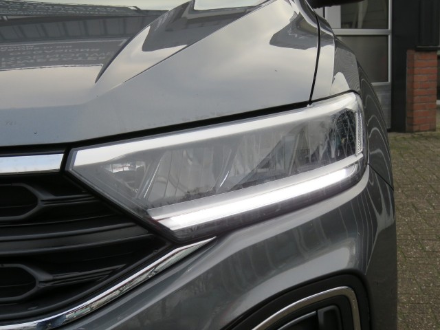 VOLKSWAGEN T-ROC 1.0 TSI 115pk LIFE / BOVAG garantie, Garage Groenouwe, Bathmen