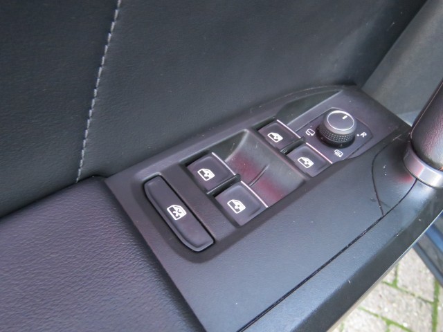 CUPRA FORMENTOR 1.4 e-Hybrid VZ 245pk / Sportstoelen / 19 Inch / Stuur+stoelverw. / BOVAG garantie, Garage Groenouwe, Bathmen