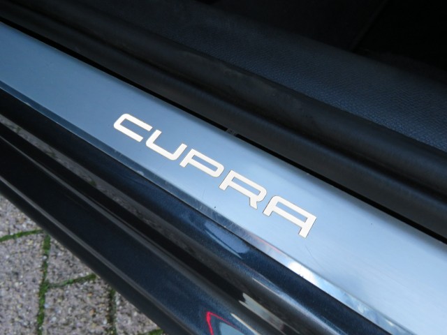CUPRA FORMENTOR 1.4 e-Hybrid VZ 245pk / Sportstoelen / 19 Inch / Stuur+stoelverw. / BOVAG garantie, Garage Groenouwe, Bathmen