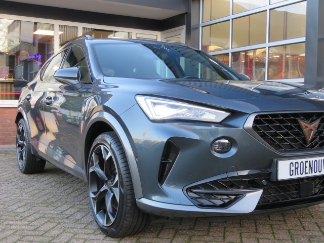 CUPRA FORMENTOR 1.4 e-Hybrid VZ 245pk / Sportstoelen / 19 Inch / Stuur+stoelverw. / BOVAG garantie, Garage Groenouwe, Bathmen