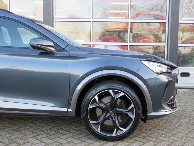 CUPRA FORMENTOR 1.4 e-Hybrid VZ 245pk / Sportstoelen / 19 Inch / Stuur+stoelverw. / BOVAG garantie, Garage Groenouwe, Bathmen