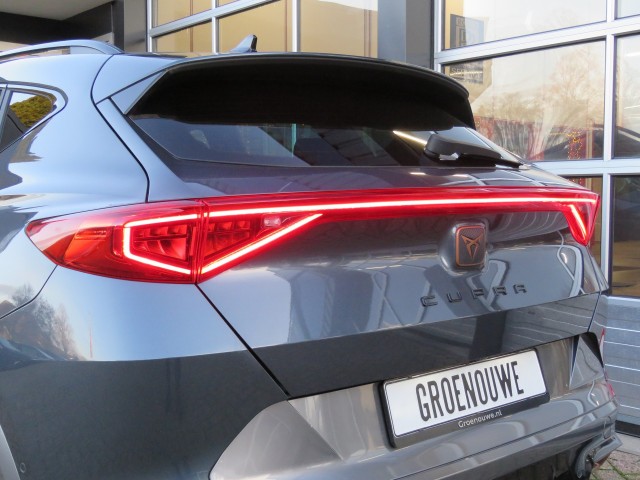 CUPRA FORMENTOR 1.4 e-Hybrid VZ 245pk / Sportstoelen / 19 Inch / Stuur+stoelverw. / BOVAG garantie, Garage Groenouwe, Bathmen