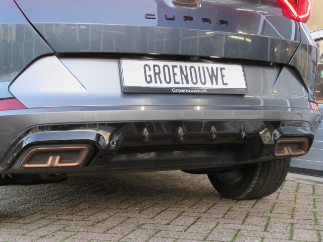 CUPRA FORMENTOR 1.4 e-Hybrid VZ 245pk / Sportstoelen / 19 Inch / Stuur+stoelverw. / BOVAG garantie, Garage Groenouwe, Bathmen
