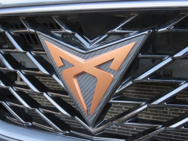 CUPRA FORMENTOR 1.4 e-Hybrid VZ 245pk / Sportstoelen / 19 Inch / Stuur+stoelverw. / BOVAG garantie, Garage Groenouwe, Bathmen