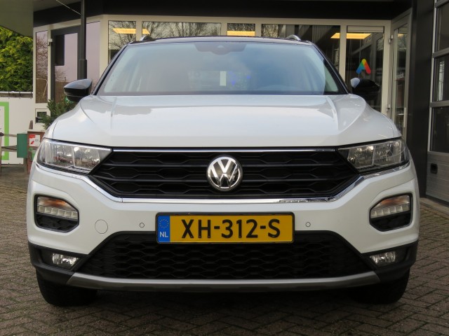 VOLKSWAGEN T-ROC 1.0 TSI 115pk STYLE / Leder / 17 Inch / Navi / Carplay / Stoelverw / BOVAG garantie, Garage Groenouwe, Bathmen