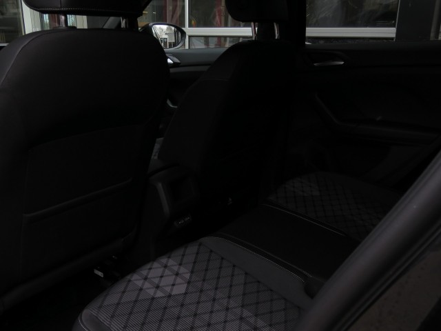 VOLKSWAGEN T-CROSS 1.5 TSI 150pk R-LINE DSG-aut. / Trekhaak / IQ Light / Camera / FABRIEKS garantie, Garage Groenouwe, Bathmen